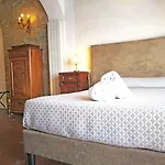 La Loggia - Gloria -adults Only 퀘세그로사